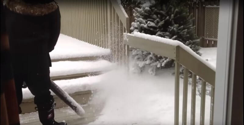 Use An Electric Leaf Blower For Snow